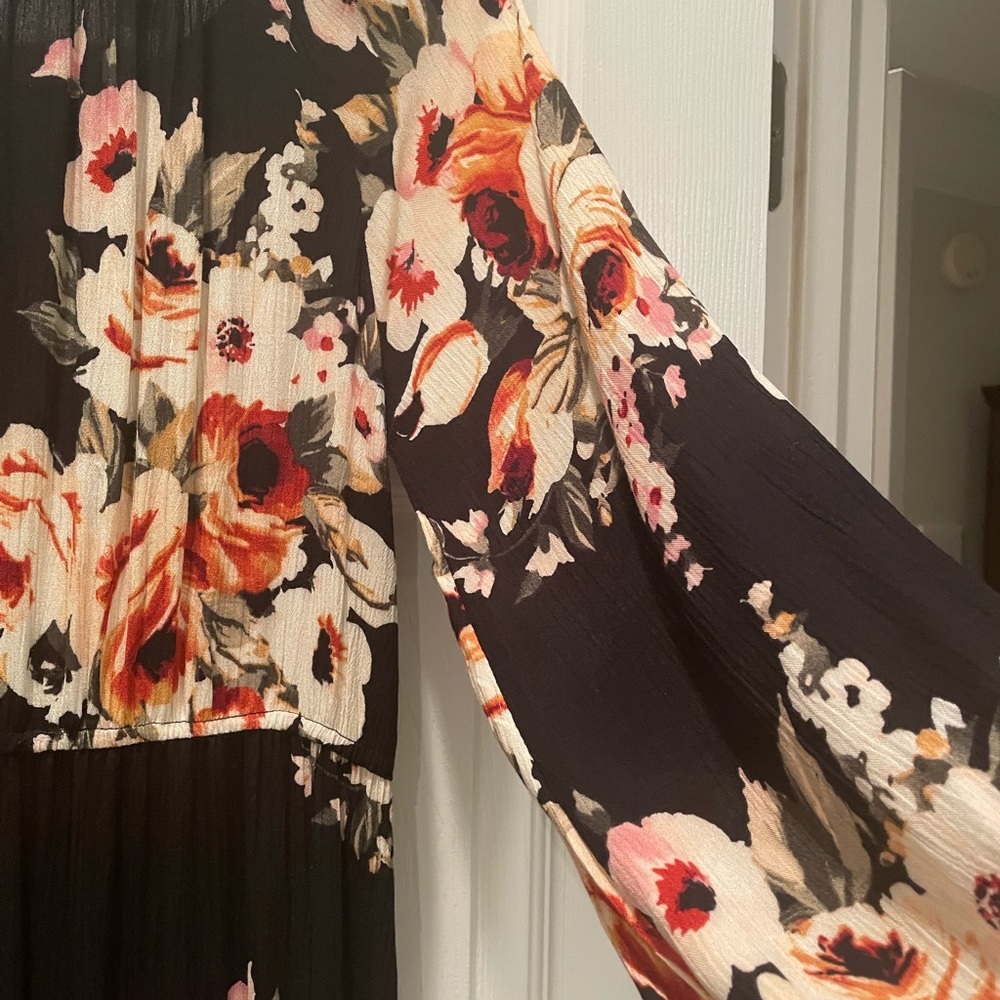 Dress - Picture 3 of 5